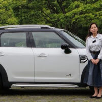 竹岡圭さんの愛車「しろちゃん」（MINIクロスオーバー・クーパーDオール4）の紹介